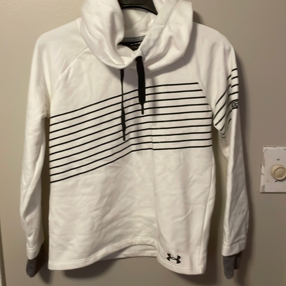 Women Under Armour hooded sweater